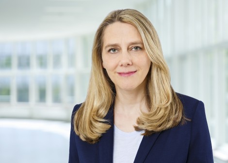 Dr. Claudia Schüffner