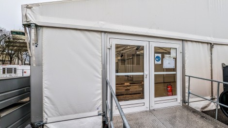 Ankunftszentrum für Flüchtlinge Berlin Tegel Eingang